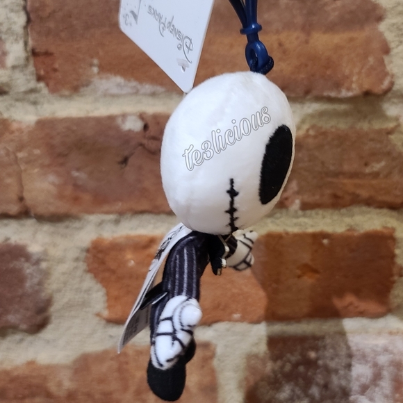 DISNEY PARKS JACK SKELLINGTON PLUSH KEYCHAIN - Picture 3 of 6